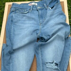 Levi High-Rise Skinny jeans